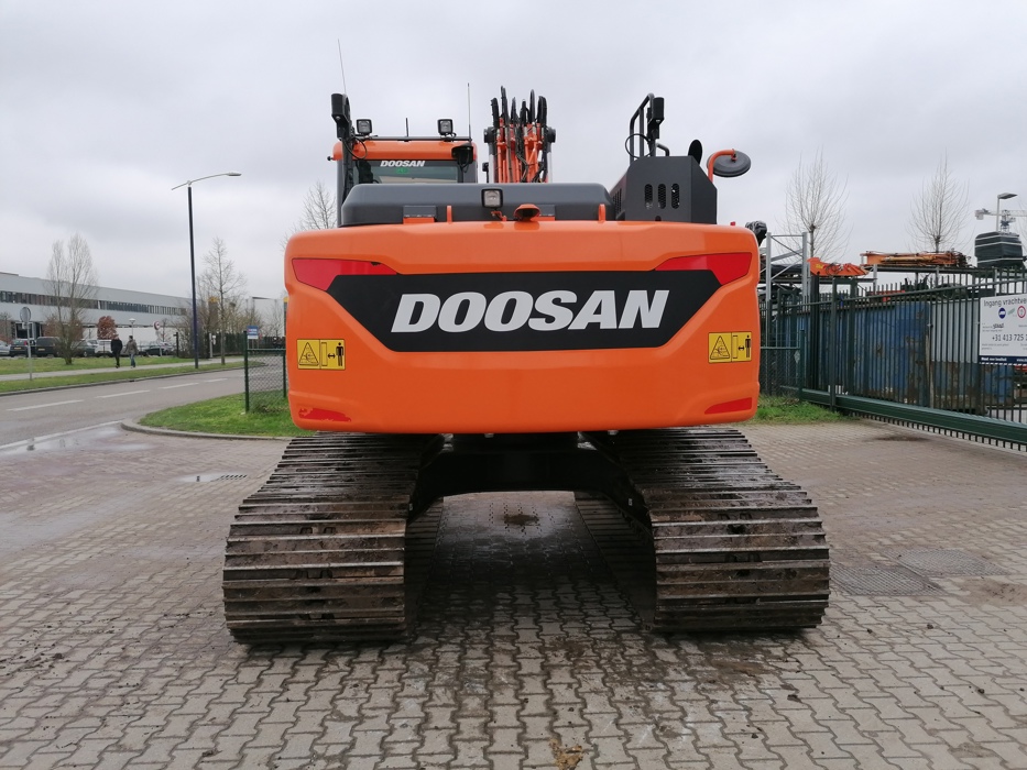Doosan DX160LC-5 HT (1)