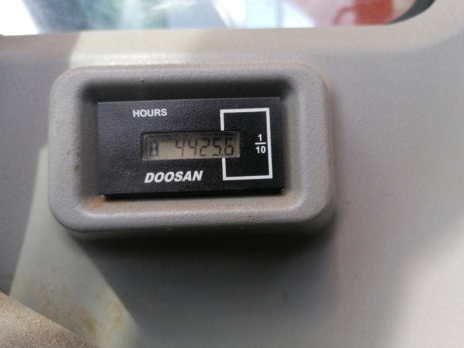 Doosan DX235LCR-5 (1)
