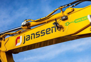 Janssen Maastricht DX165W Electric Powerbox140 006